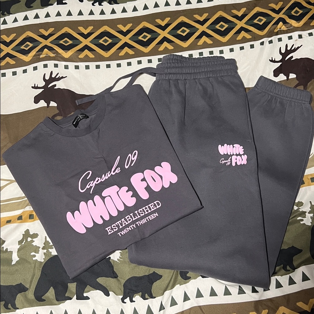 WhiteFox T-Shirt & Sweats set